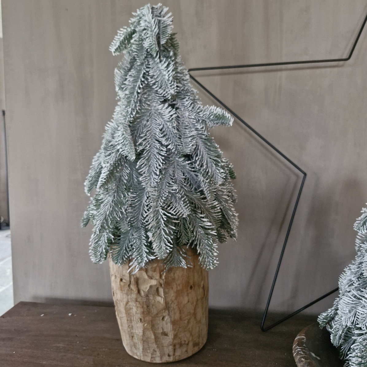 Nobilis Kunst Kerstboompje sneeuw 40cm (midden op de foto)